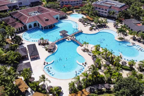 Piscinas do Grand Palladium Imbassaí